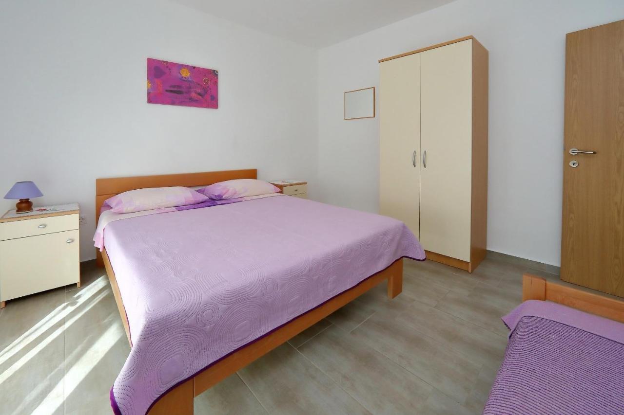 Apartments And Rooms Aleksandra Bibinje Extérieur photo