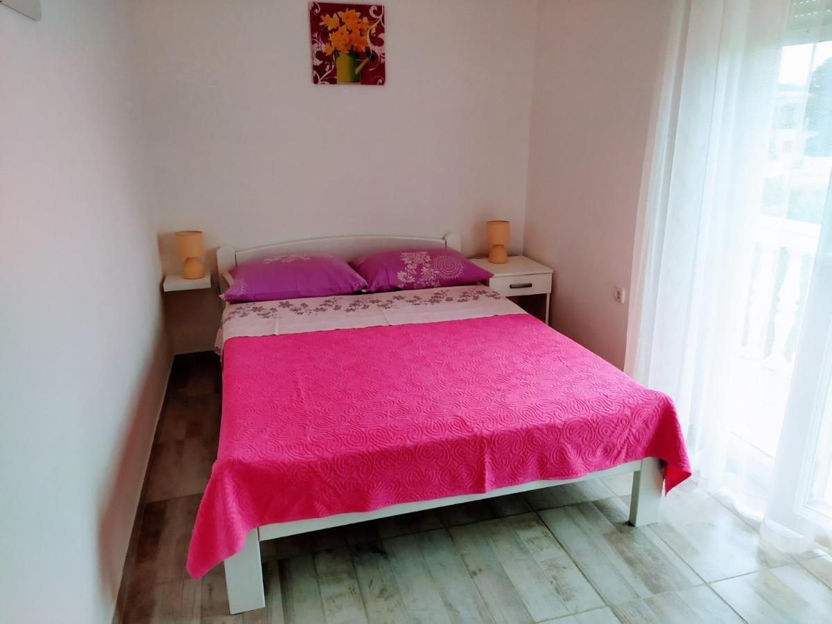 Apartments And Rooms Aleksandra Bibinje Extérieur photo