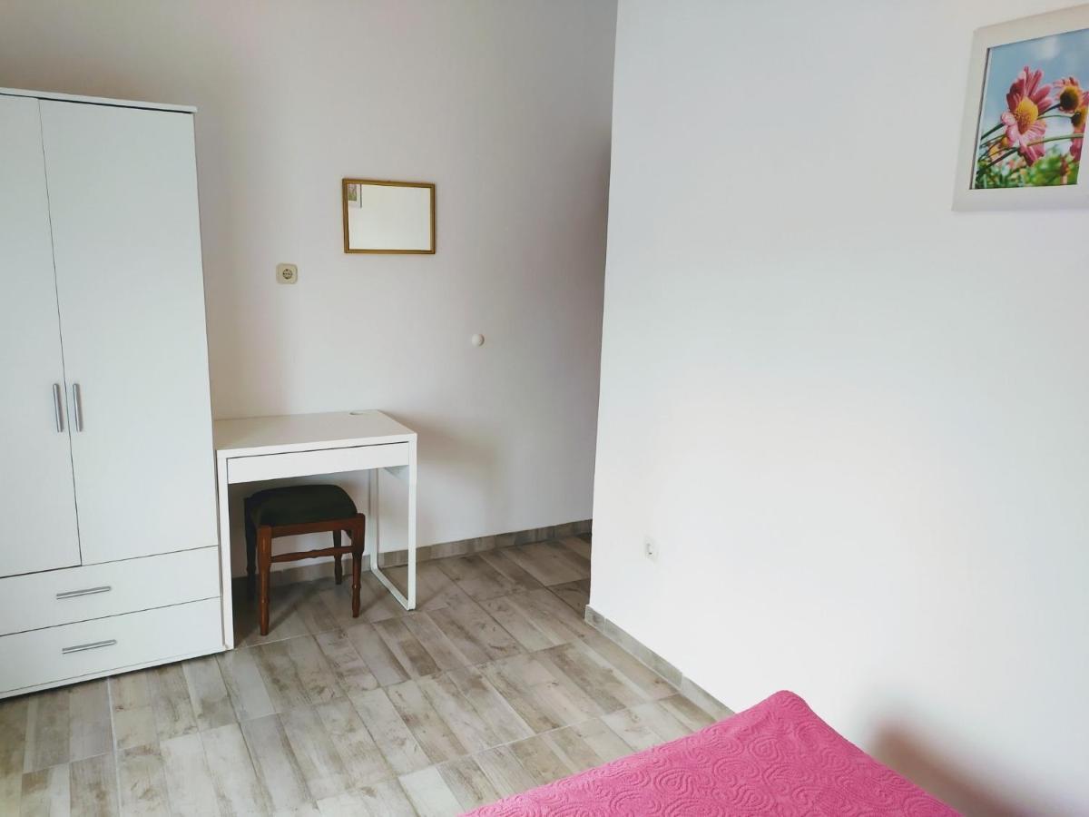 Apartments And Rooms Aleksandra Bibinje Extérieur photo